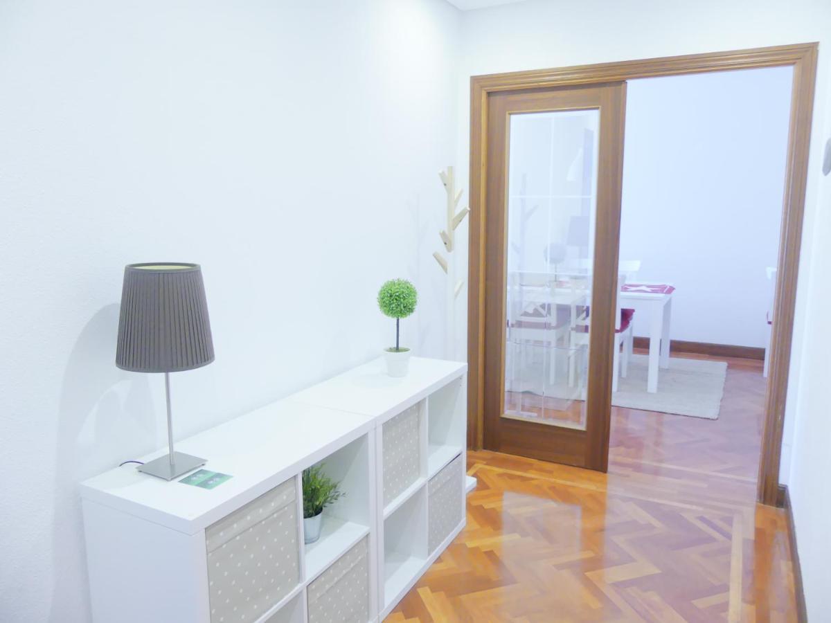 Apartamento Luminoso, Funcional Y Amplio En Zona Hospitalaria Pamplona Exterior foto
