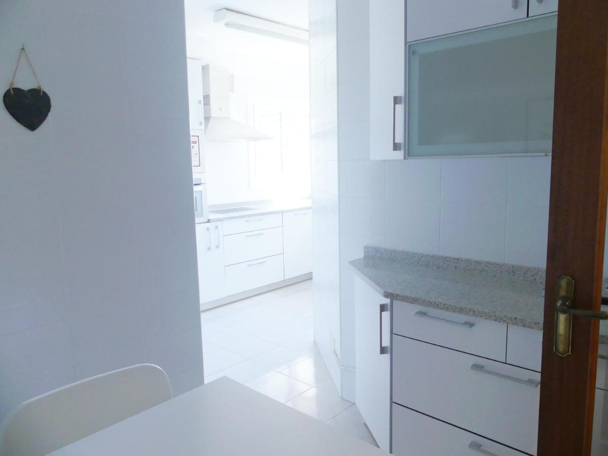 Apartamento Luminoso, Funcional Y Amplio En Zona Hospitalaria Pamplona Exterior foto