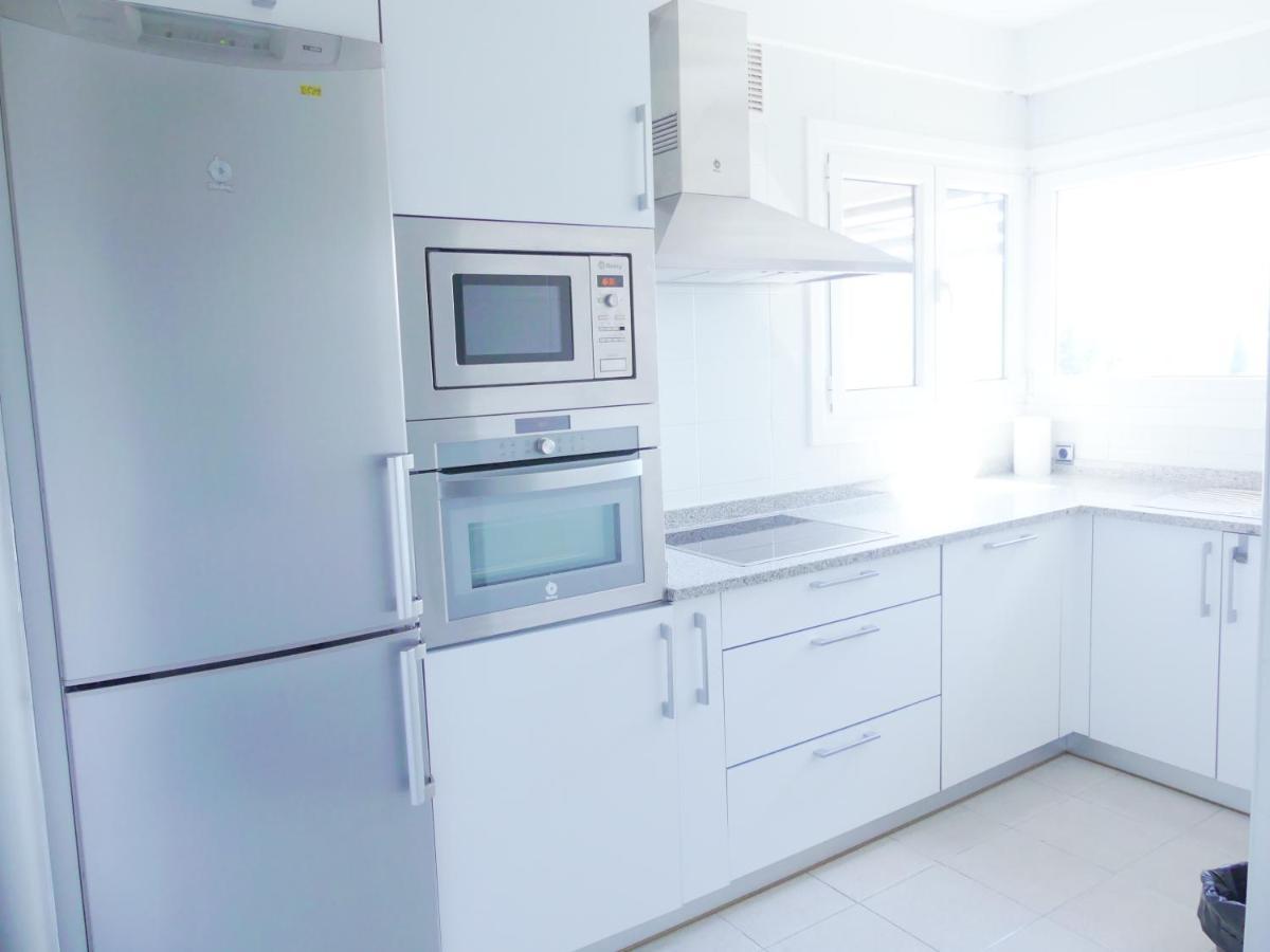 Apartamento Luminoso, Funcional Y Amplio En Zona Hospitalaria Pamplona Exterior foto